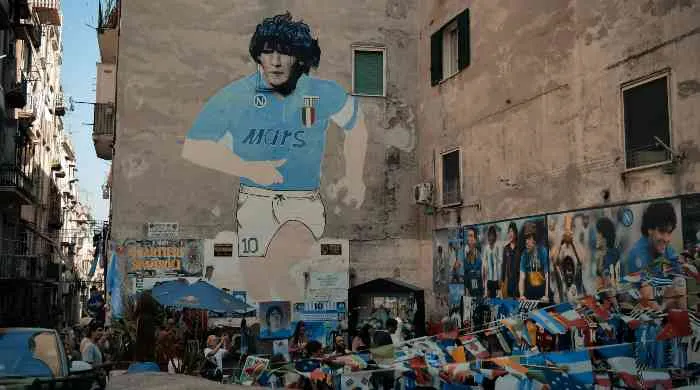 maradona-mural